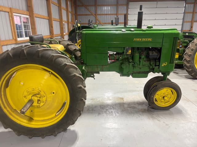 Image of John Deere 40 equipment image 1