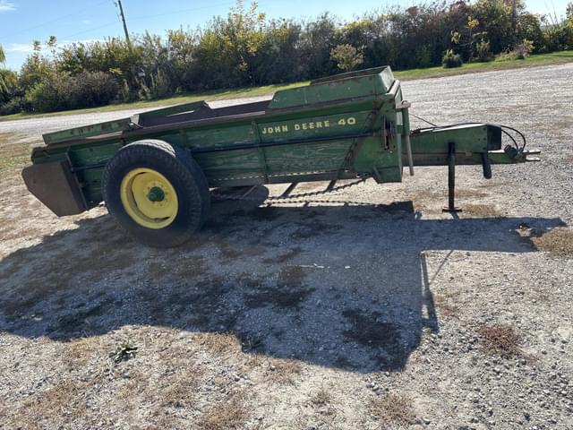 Image of John Deere 40 equipment image 3