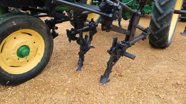 Image of John Deere 40 equipment image 2