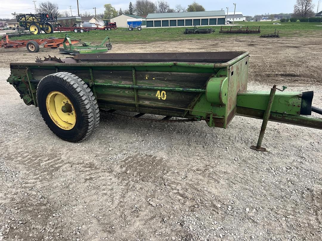 Image of John Deere 40 Primary image