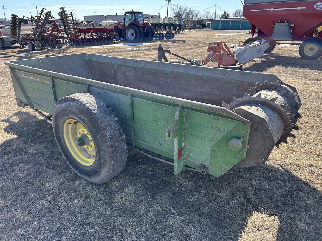 Image of John Deere 40 Image 1