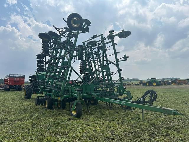 Image of John Deere 737 equipment image 4