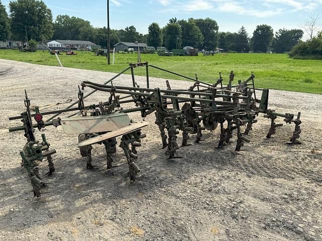 Image of John Deere AT-40 equipment image 2