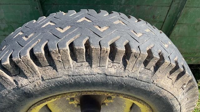 Image of John Deere 40 equipment image 4