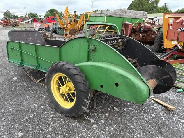 Image of John Deere 40 equipment image 2