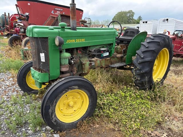 Image of John Deere 40U equipment image 1
