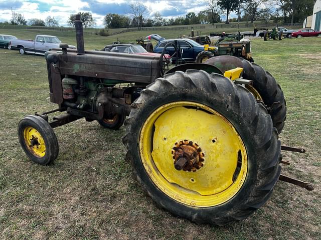 Image of John Deere 40 equipment image 1