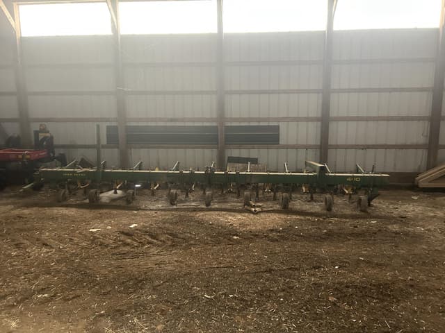 Image of John Deere 400 equipment image 2