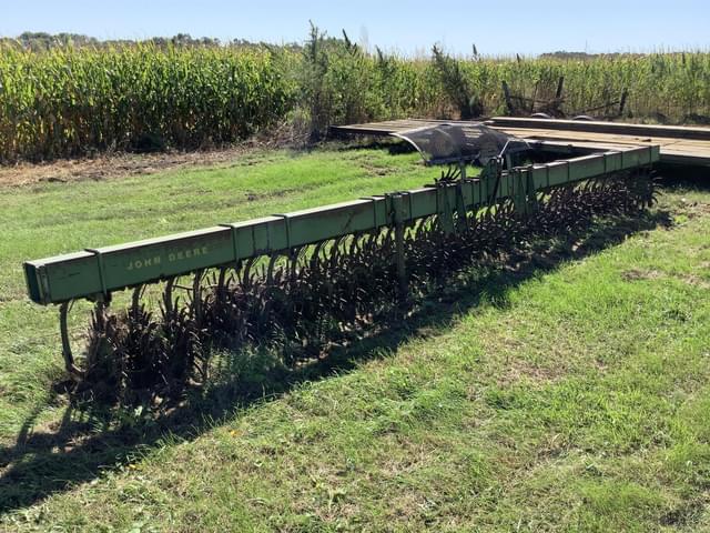 Image of John Deere 400 equipment image 1