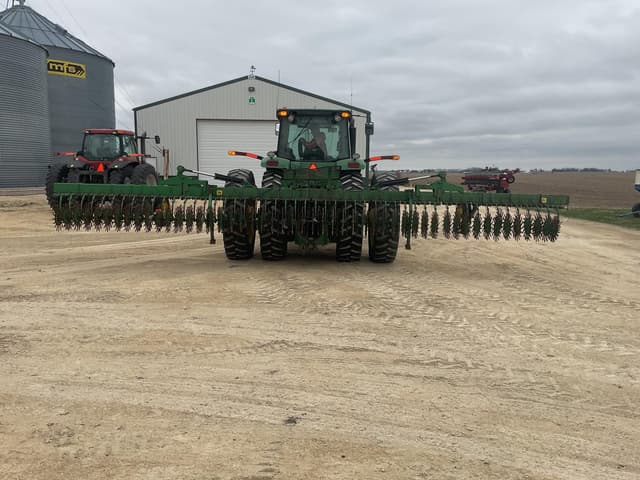 Image of John Deere 400 equipment image 1