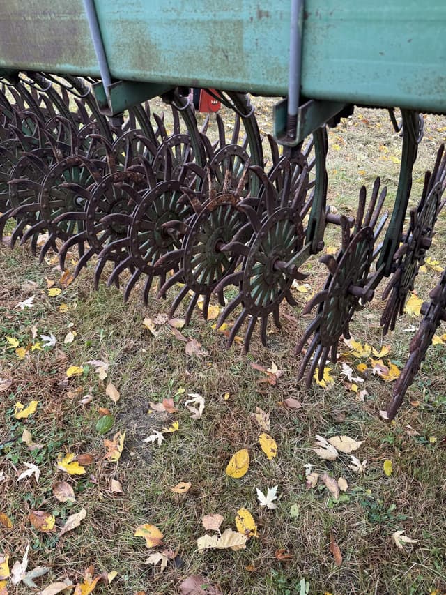 Image of John Deere 400 equipment image 3