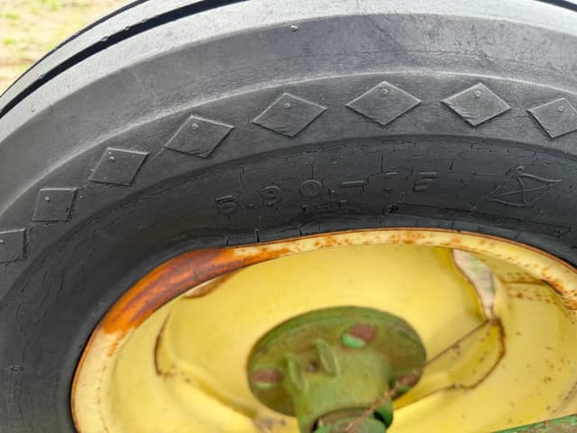 Image of John Deere 400 equipment image 4