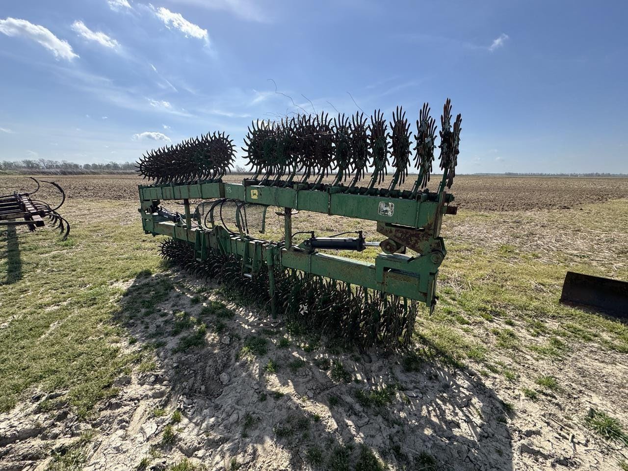 John Deere 400 Equipment Image0