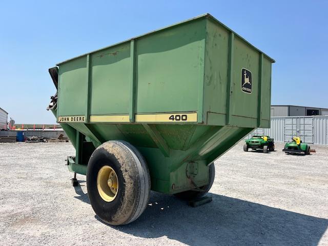 Image of John Deere 400 equipment image 3