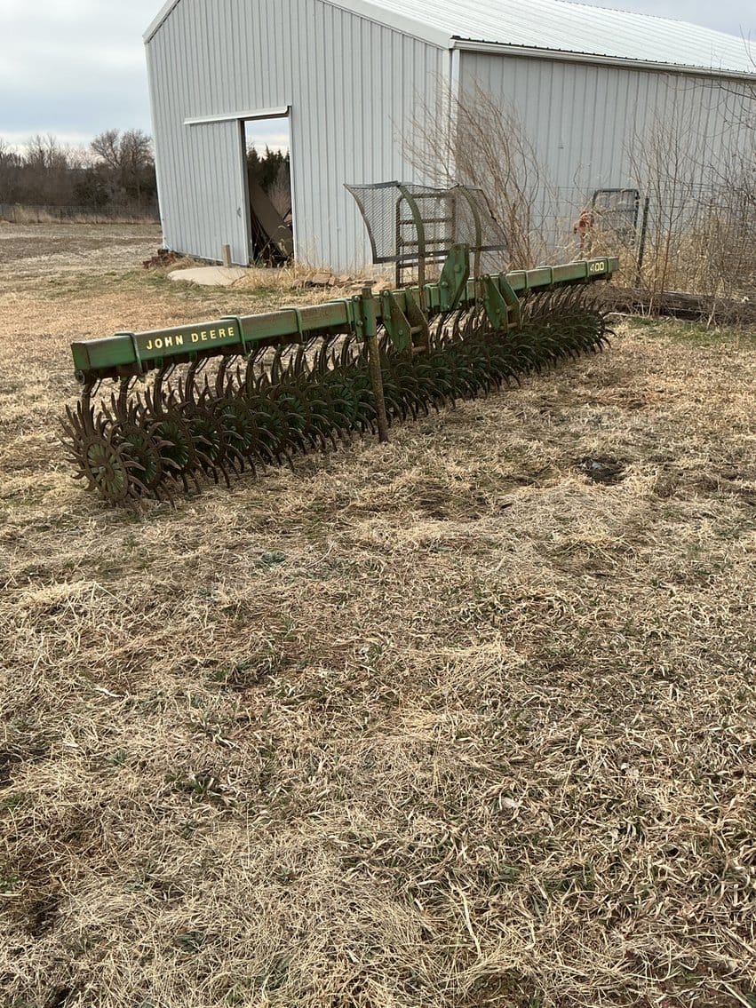 John Deere 400 Equipment Image0