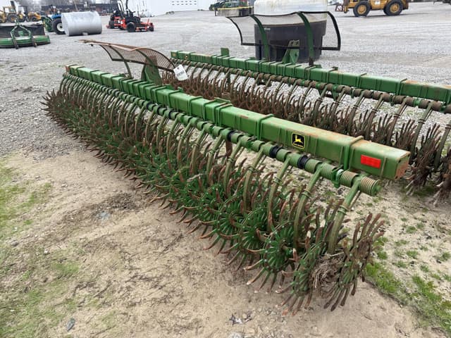 Image of John Deere 400 equipment image 2