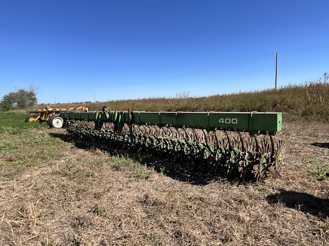 Image of John Deere 400 equipment image 2