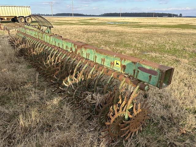 Image of John Deere 400 equipment image 2