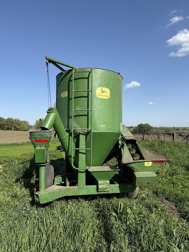 Image of John Deere 400 equipment image 3