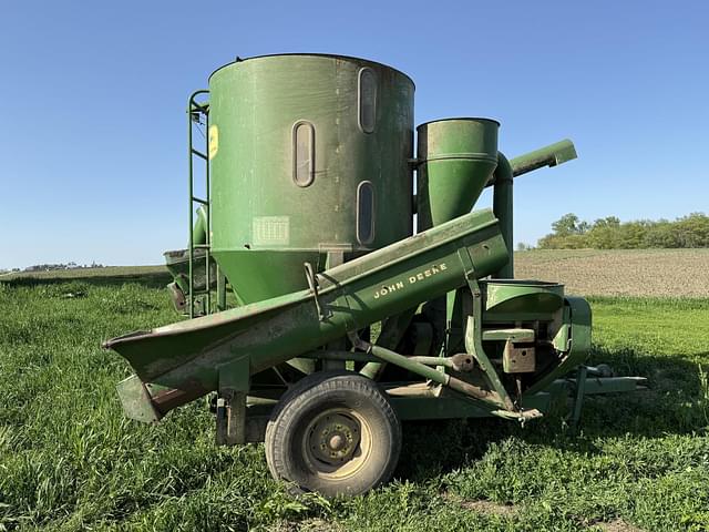 Image of John Deere 400 equipment image 1