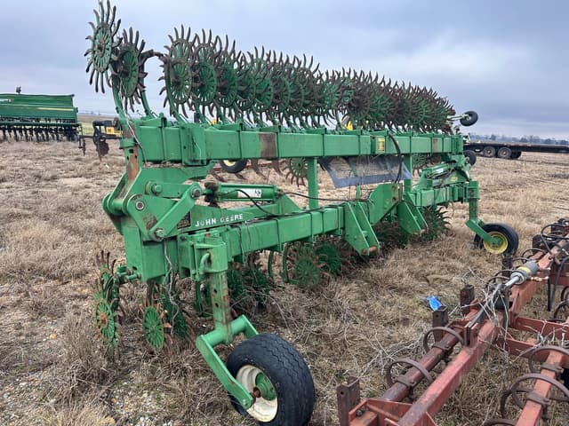 Image of John Deere 400 equipment image 1