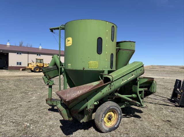 Image of John Deere 400 equipment image 3
