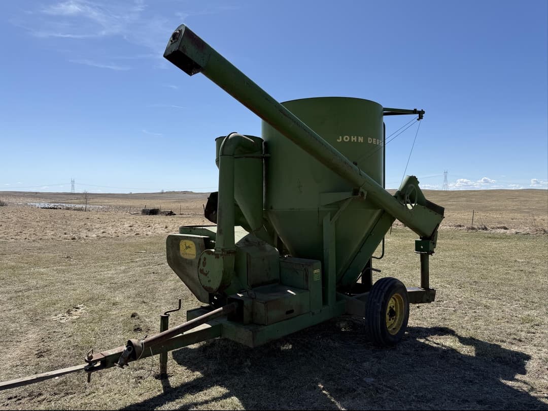 Image of John Deere 400 Primary image