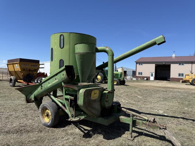 Image of John Deere 400 equipment image 1
