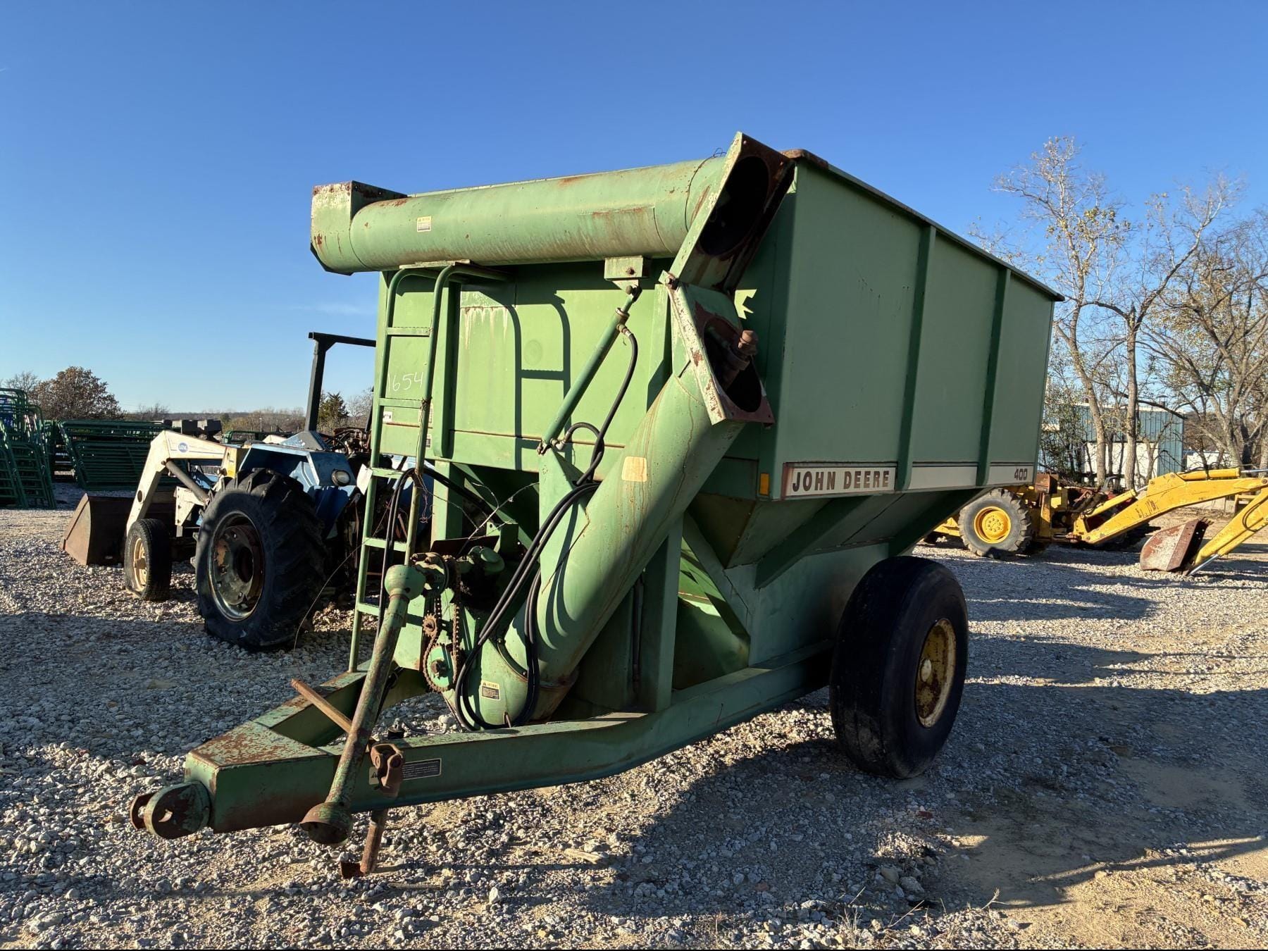 John Deere 400 Equipment Image0
