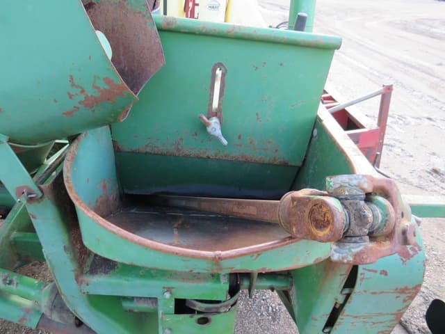 Image of John Deere 400 equipment image 3