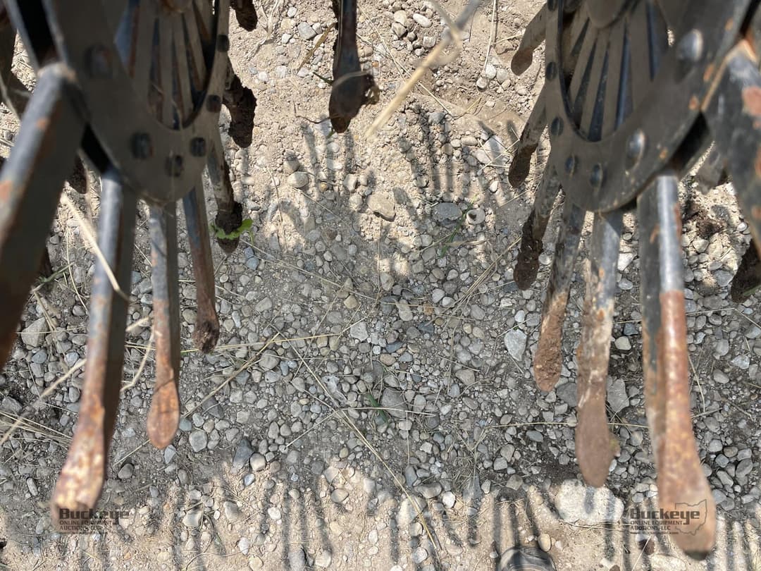 Image of John Deere 400 Image 1