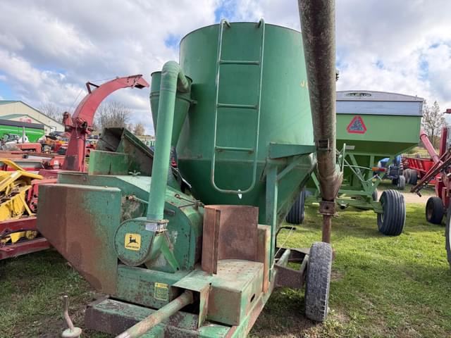 Image of John Deere 400 equipment image 1