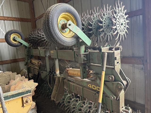 Image of John Deere 400 equipment image 3