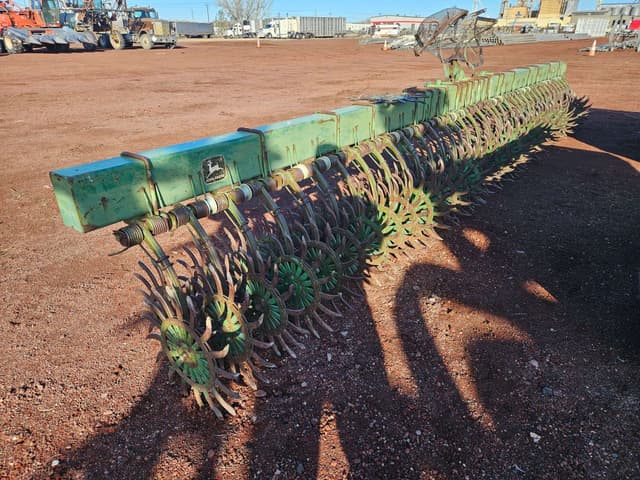 Image of John Deere 400 equipment image 1