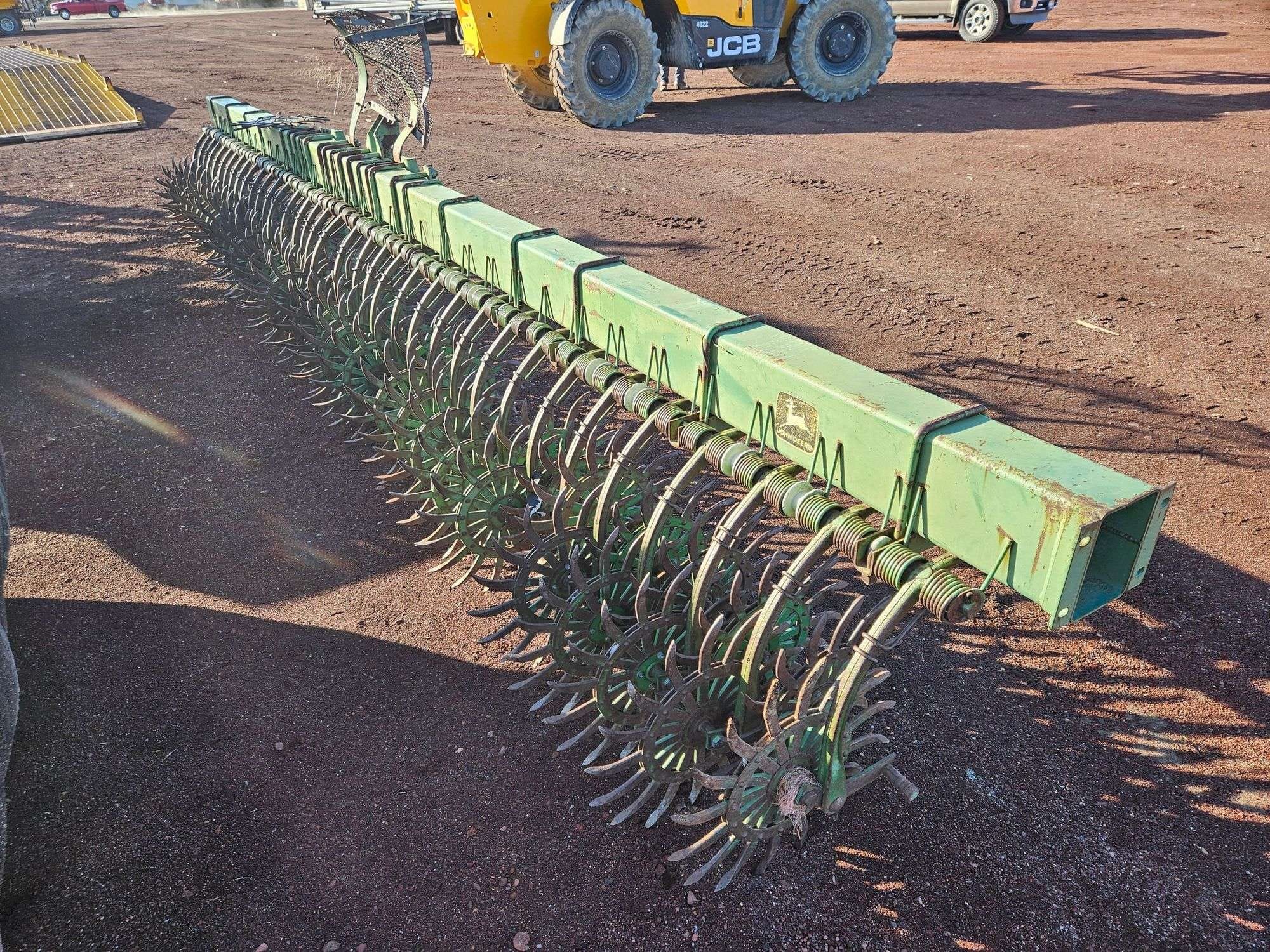 John Deere 400 Equipment Image0