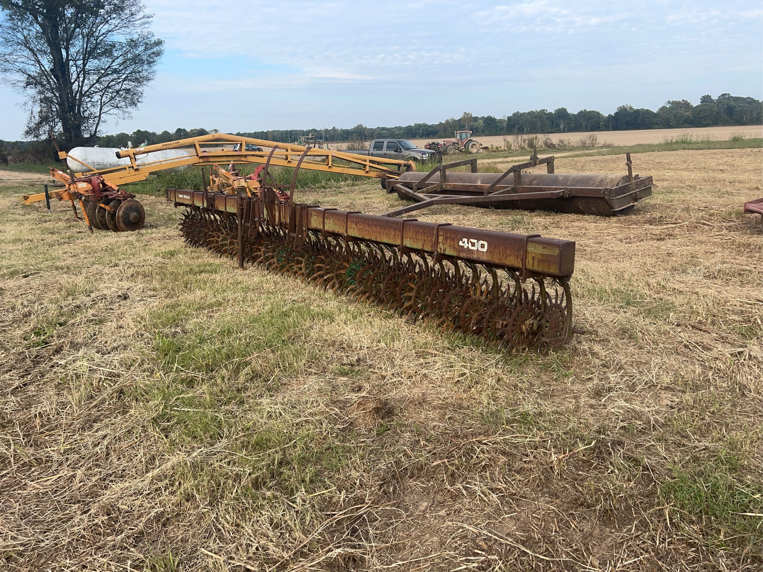 John Deere 400 Equipment Image0