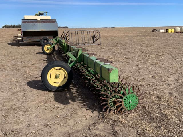 Image of John Deere 400 equipment image 4