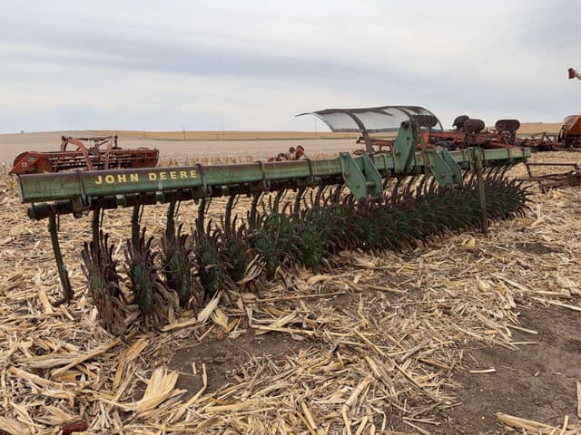 Image of John Deere 400 equipment image 1