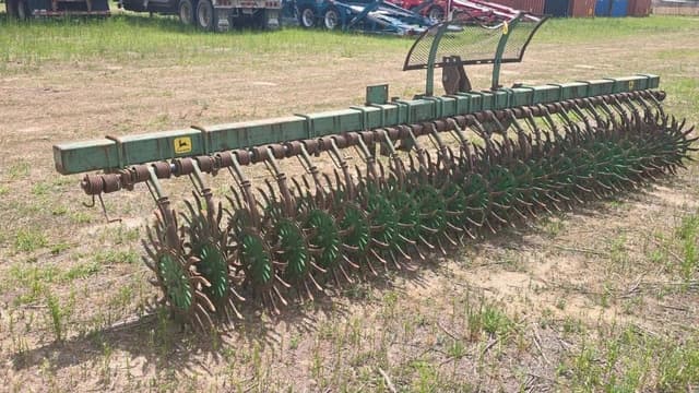 Image of John Deere 400 equipment image 3