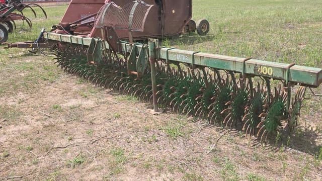 Image of John Deere 400 equipment image 4