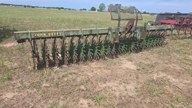 Image of John Deere 400 equipment image 1