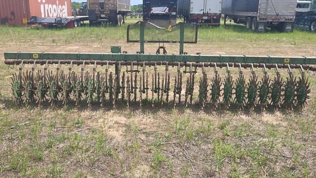 Image of John Deere 400 equipment image 2