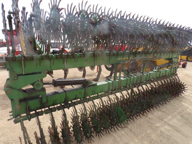 Image of John Deere 400 equipment image 3