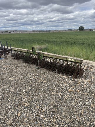 John Deere 400 Equipment Image0