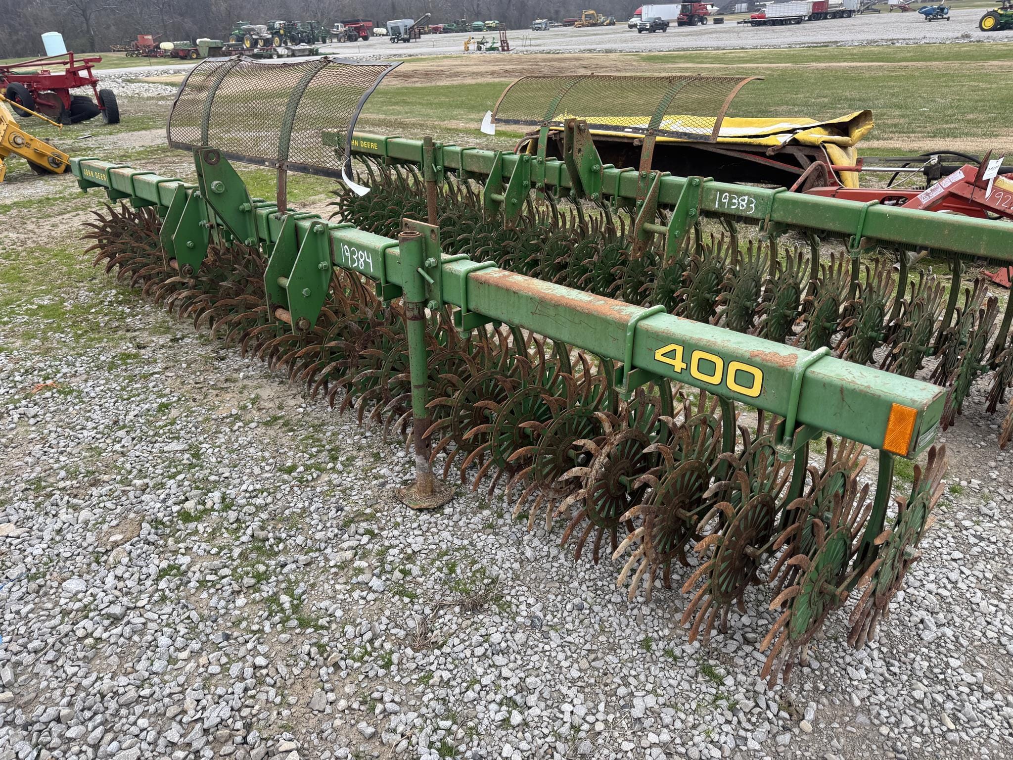 John Deere 400 Equipment Image0