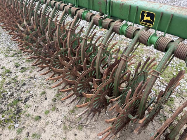 Image of John Deere 400 equipment image 3