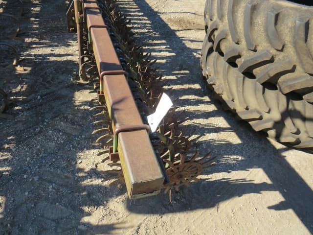 Image of John Deere 400 equipment image 1