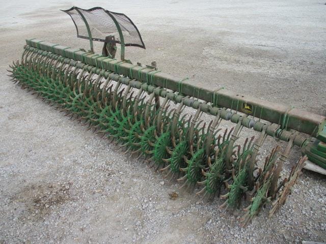 John Deere 400 Equipment Image0