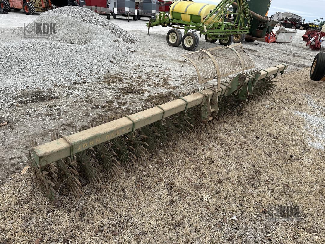 Image of John Deere 400 Primary image