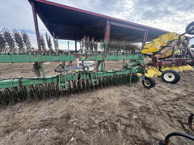 Image of John Deere 400 equipment image 2